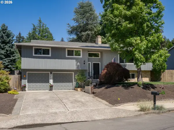 1360 Tamarisk Dr, WestLinn, OR 97068