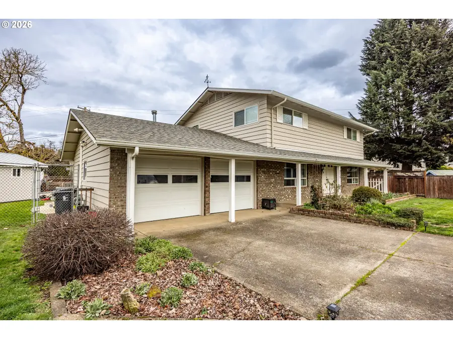 215 Jonquil Ave, Eugene, OR 97404 - #3