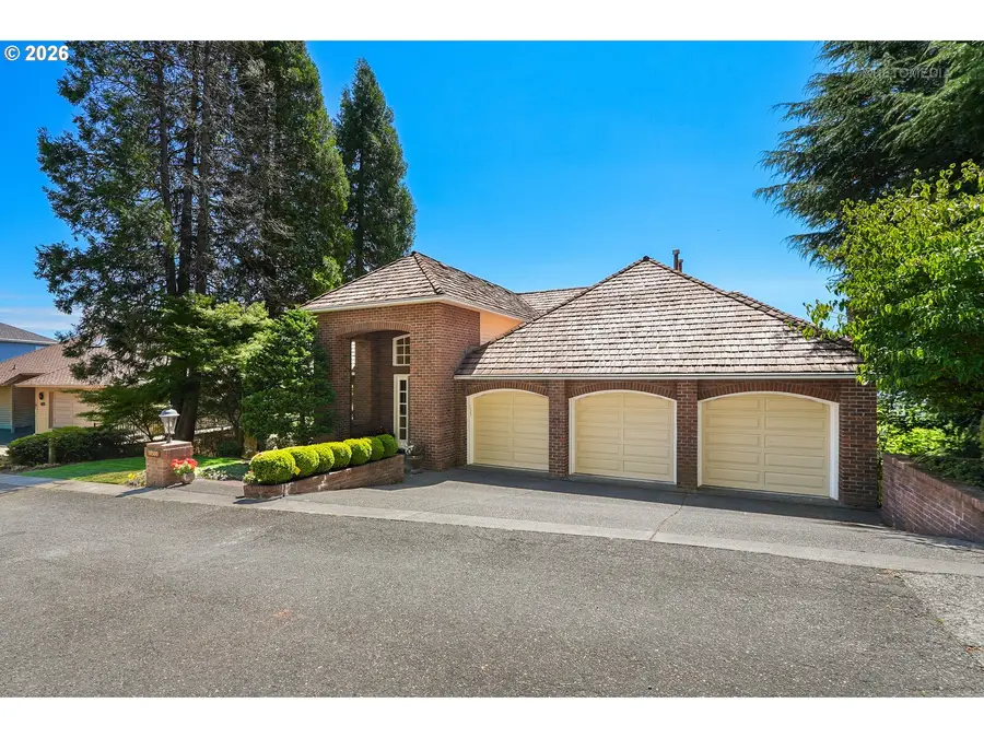 18500 Ray Ridge Dr, Lake Oswego, OR 97034 - #3