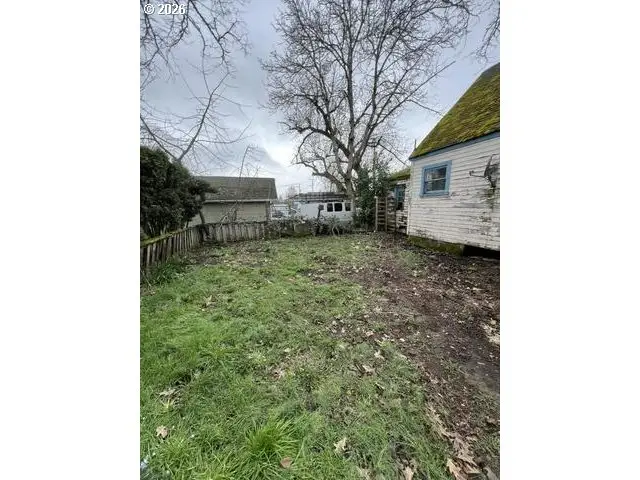 330 Grove St Ne, Salem, OR 97301 - #1