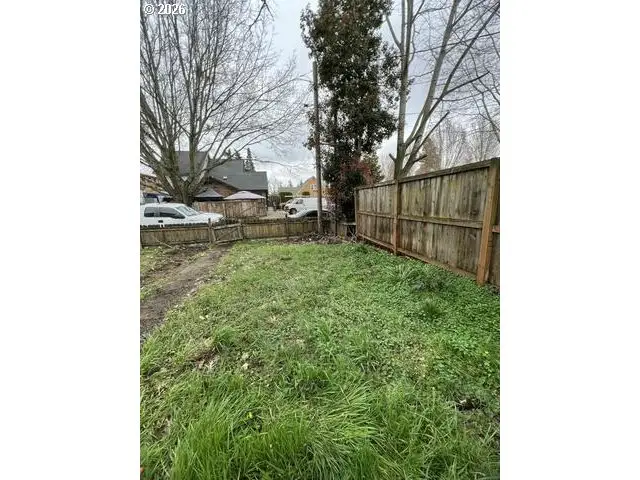 330 Grove St Ne, Salem, OR 97301 - #2