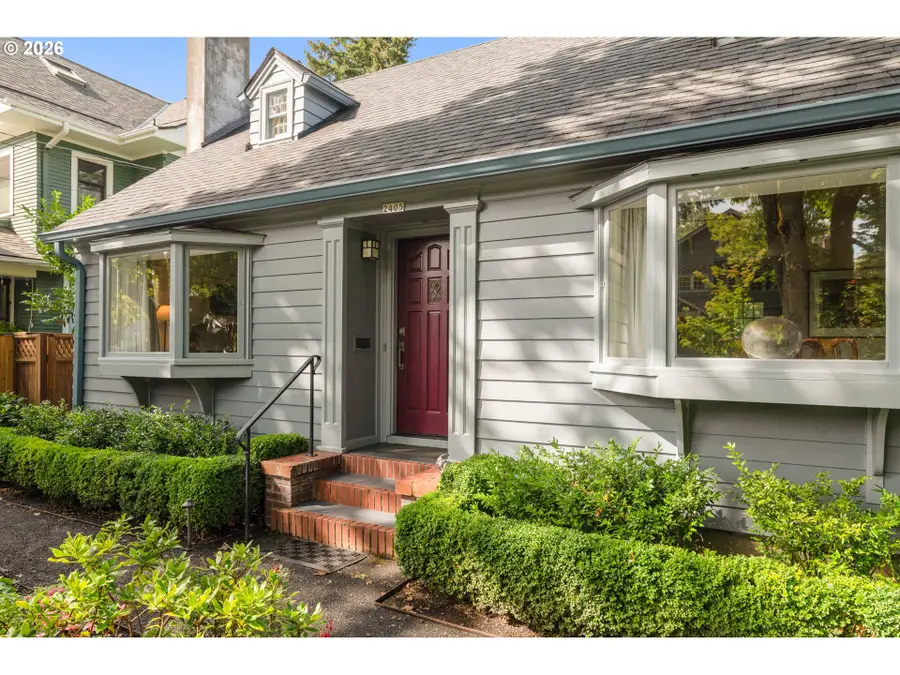 2405 NE 25th Ave, Portland, OR 97212 - #2