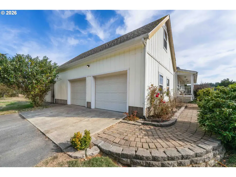 87593 Two Mile Ln, Bandon, OR 97411 - #2