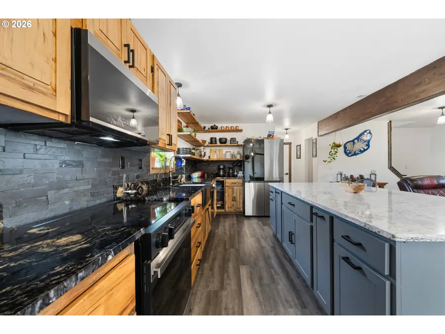 87593 Two Mile Ln, Bandon, OR 97411 - #3