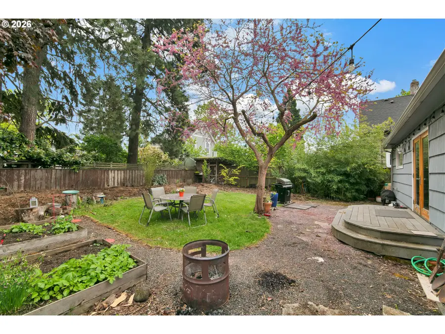 5816 N Maryland Ave, Portland, OR 97217 - #2