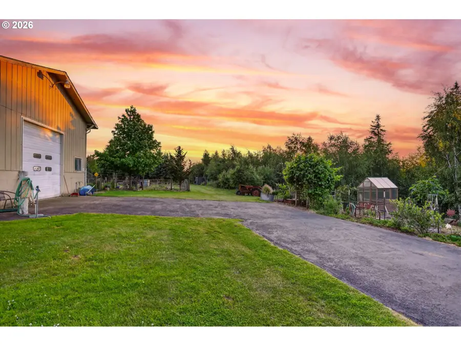 8439 SE Cottrell Rd, Boring, OR 97009 - #3