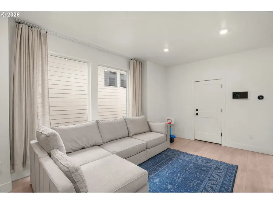 11117 SW 43rd Ave, Portland, OR 97219 - #3