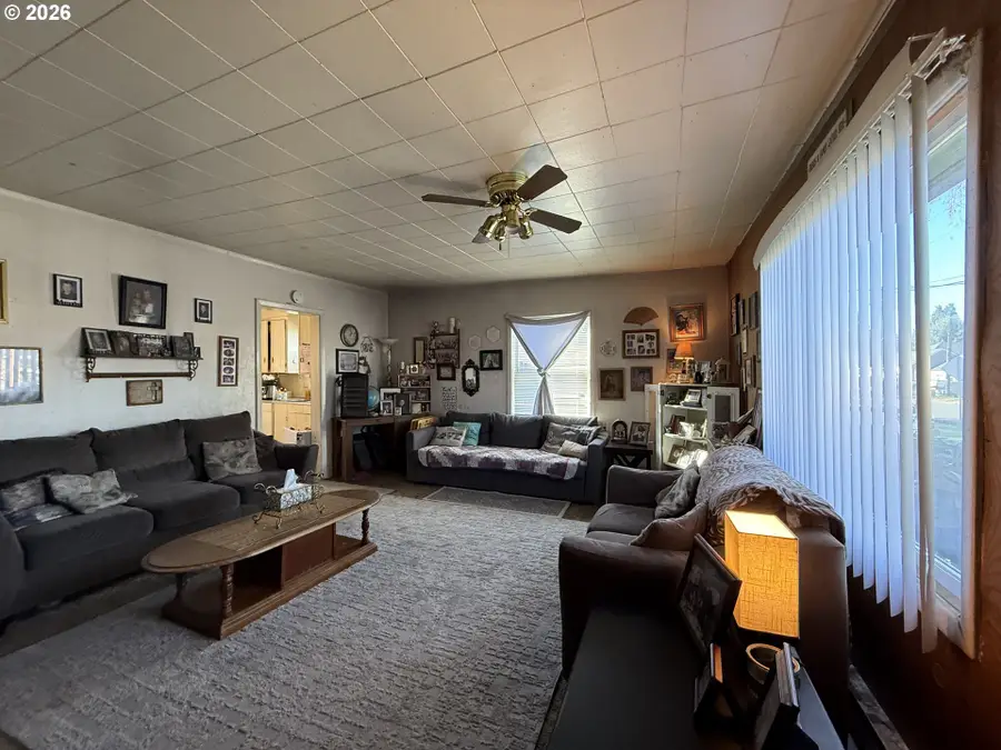 127 Cowlitz Dr, Kelso, WA 98626 - Image #2