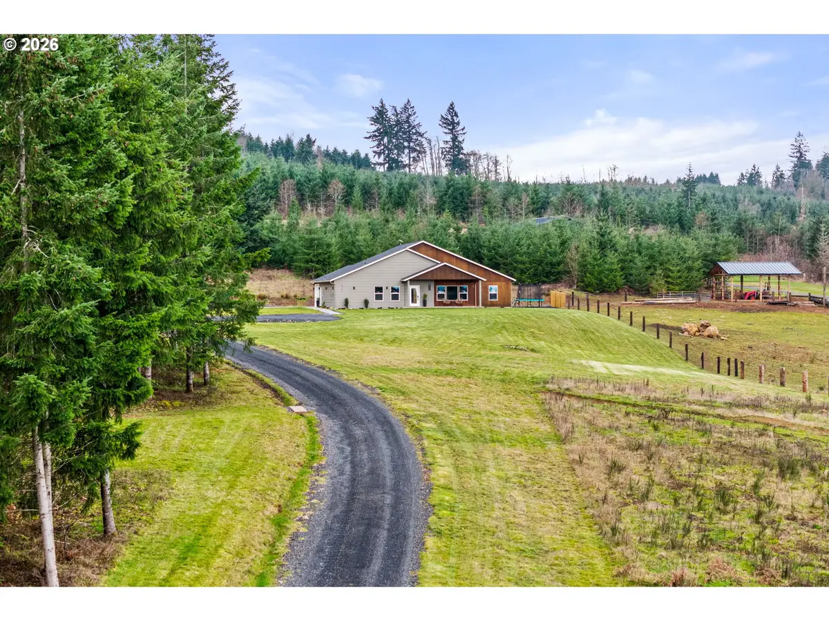 527 Tennessee Rd, Winlock, WA 98596 - #1