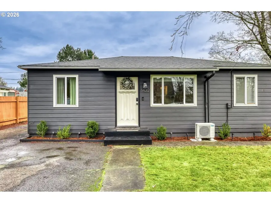 1422 SE 169th Pl, Portland, OR 97233 - Image #2