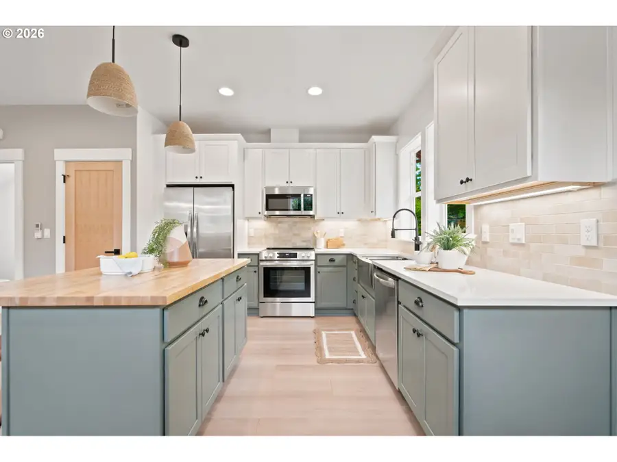 3395 SE 43rd Ave #A, Portland, OR 97202 - #3