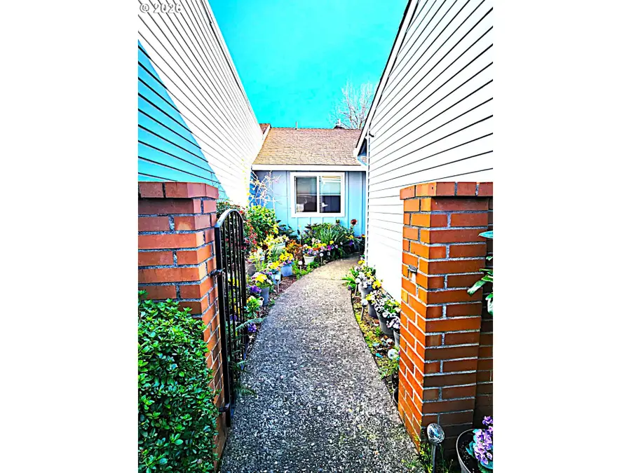 9420 SW Brentwood Pl, Tigard, OR 97224 - #2