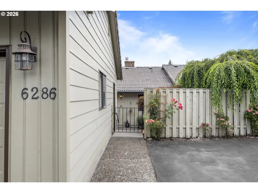 6286 Preakness Dr, Northwest Clackamas, OR 97068 - #2
