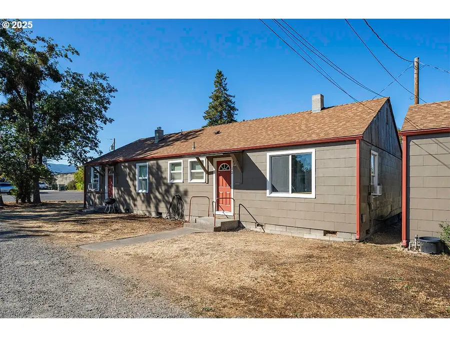 144 166 Reager St, Medford, OR 97501 - Image #3