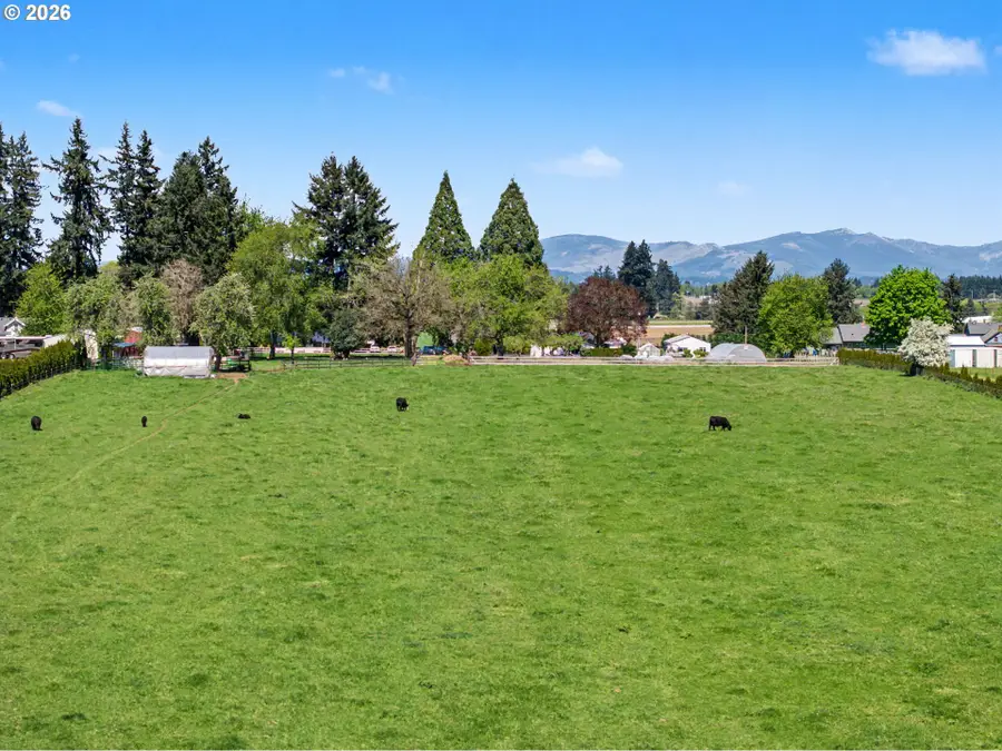 33410 SE Carpenter Ln, Gresham, OR 97080 - #3