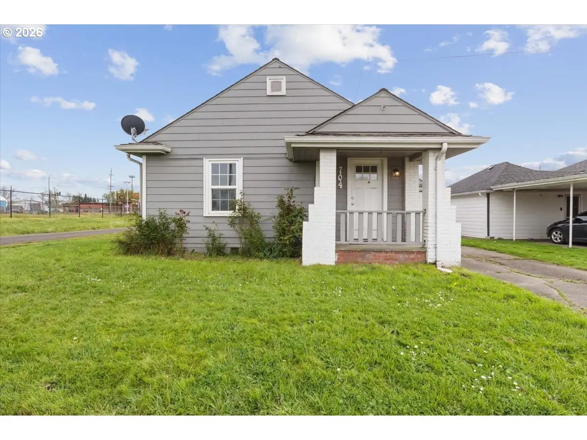 704 16th Ave Sw, Albany, OR 97321 - #1