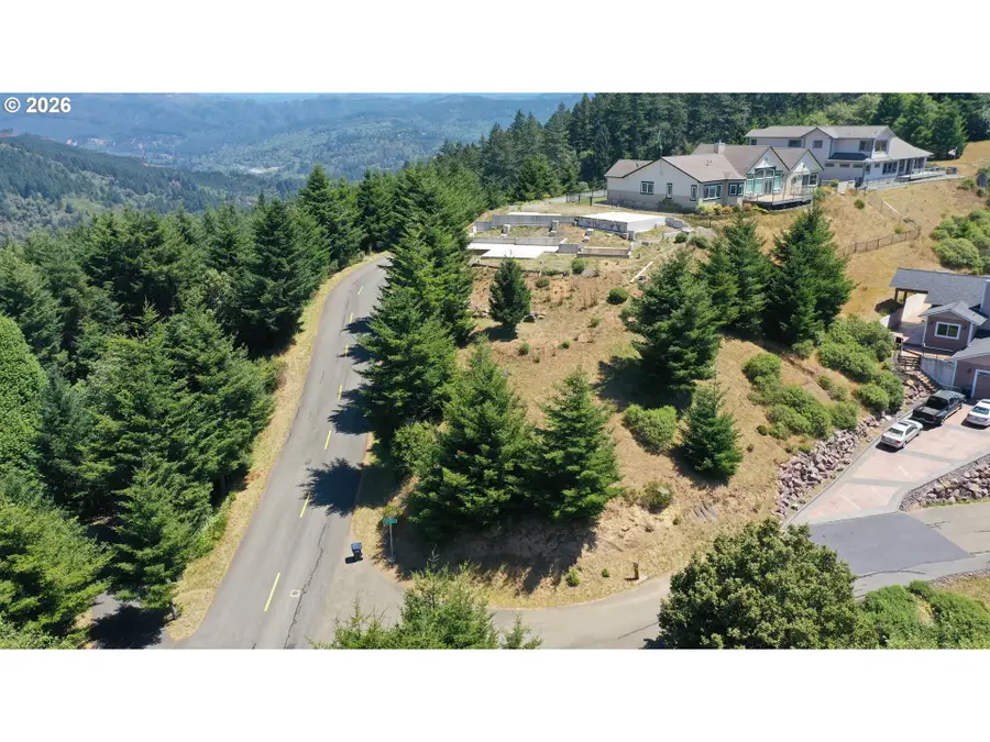 98013 Crown Terrace Rd, Brookings, OR 97415 - #2