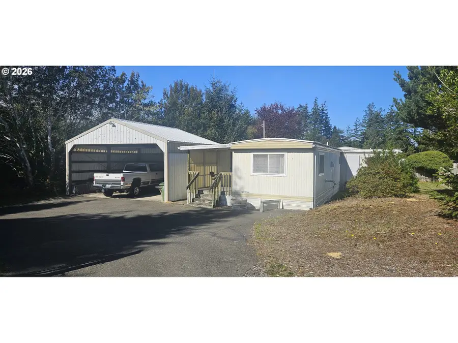 3090 Twig Ter, Coos Bay, OR 97420 - #2