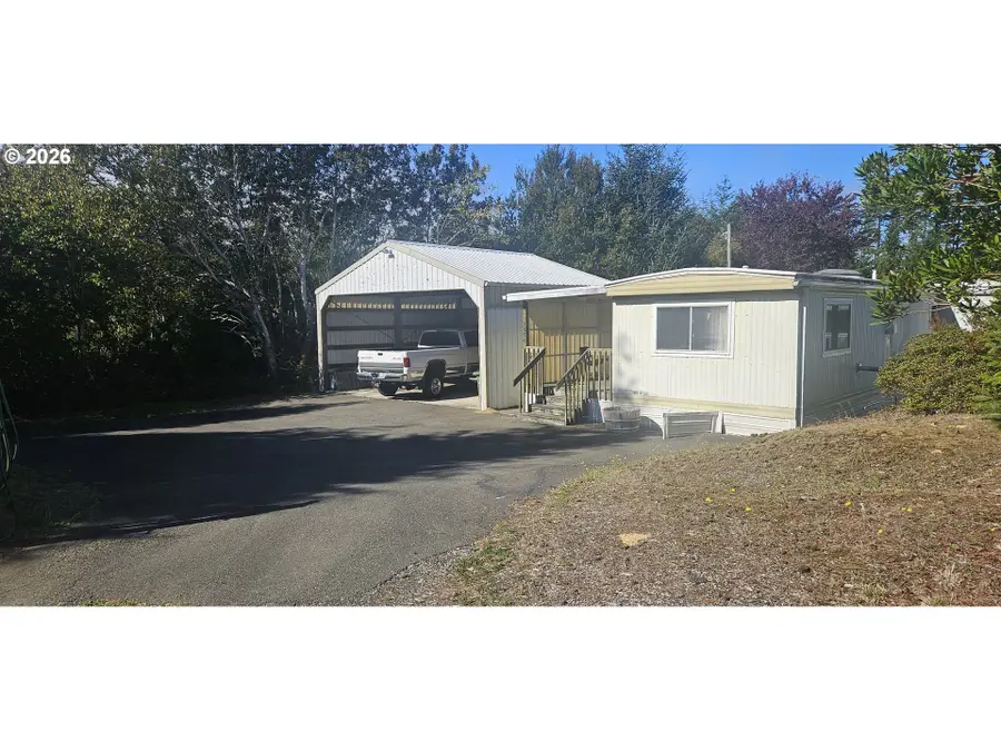 3090 Twig Ter, Coos Bay, OR 97420 - #3