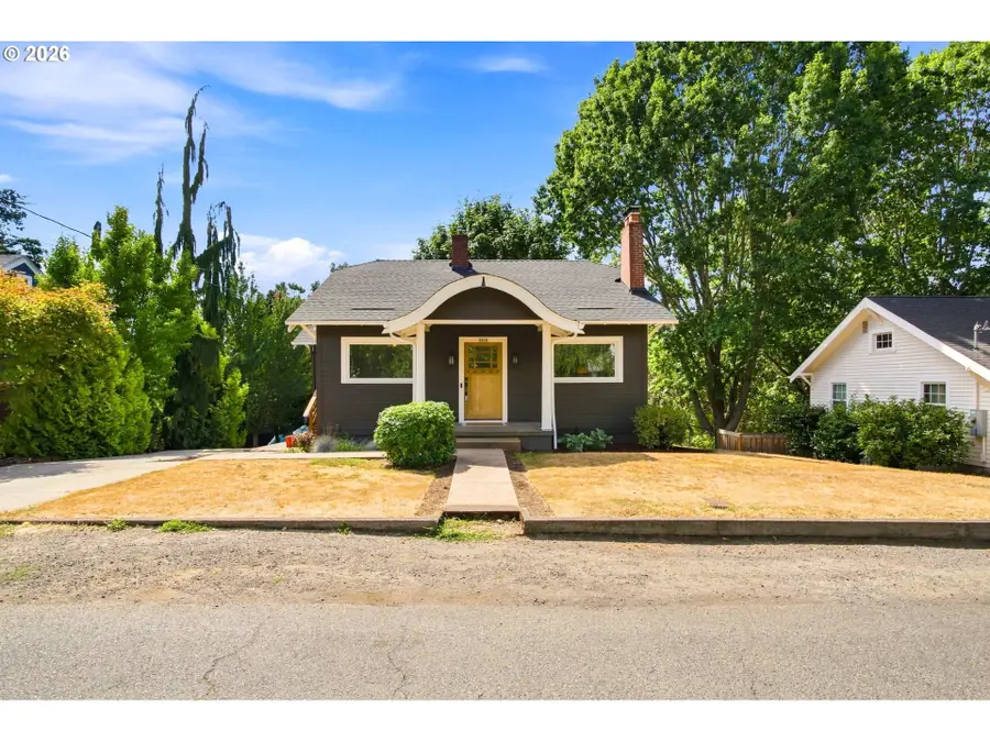 2406 SW Troy St, Portland, OR 97219 - #3