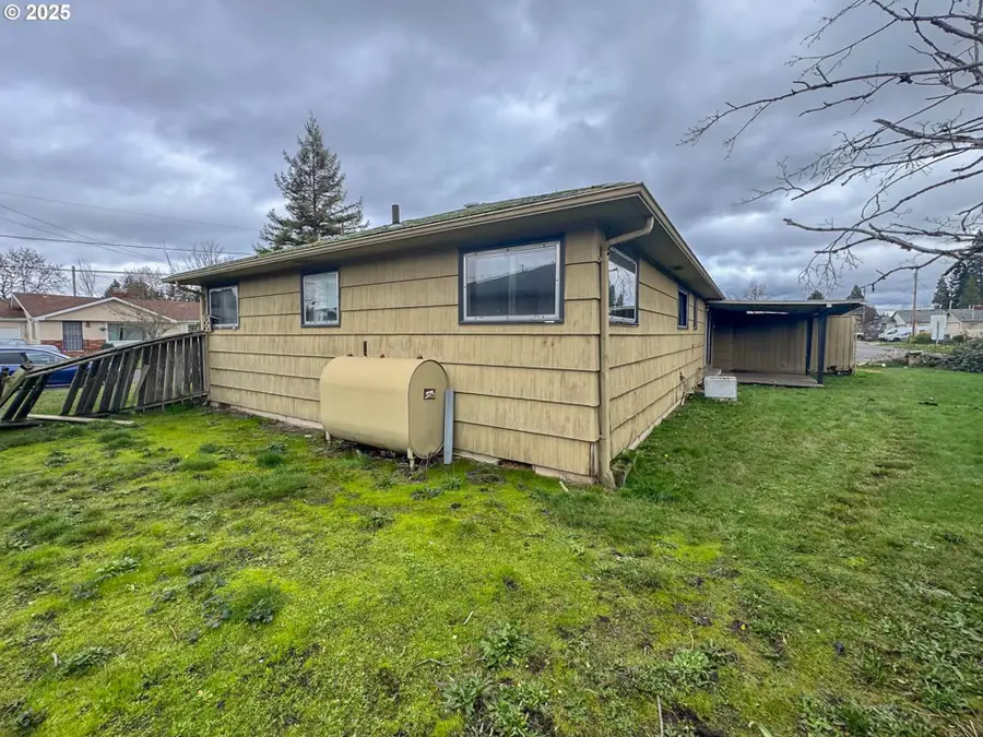 2892 Chester Ave, Salem, OR 97301 - #3