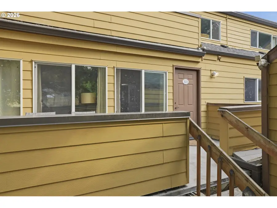 1601 NE 113th St #323, Vancouver, WA 98686 - #2
