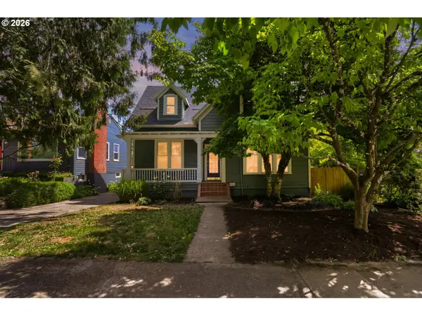 904 SE 70th Ave, Portland, OR 97215
