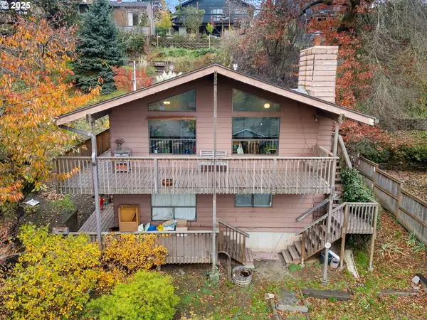 5015 SE Rex Dr, Portland, OR 97206