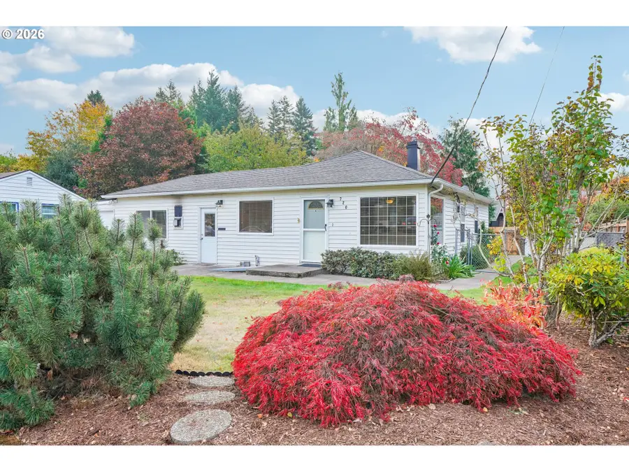 720 SE 7th St, Gresham, OR 97080 - #2