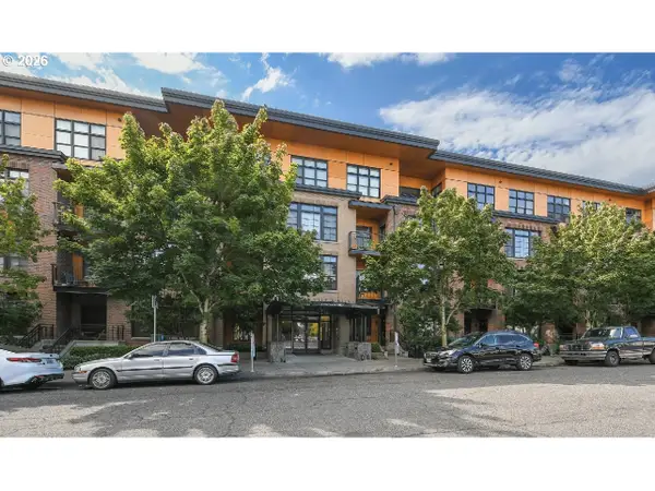 2350 NW Savier St #224, Portland, OR 97210