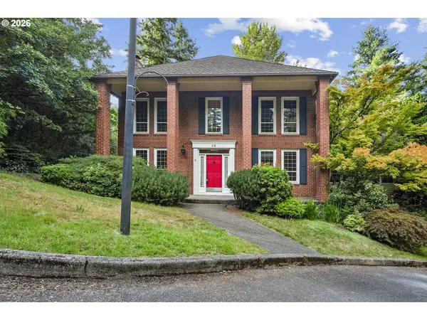 26 Grouse Ter, LakeOswego, OR 97035