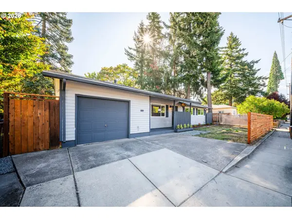 2126 SE 162nd Ave, Portland, OR 97233
