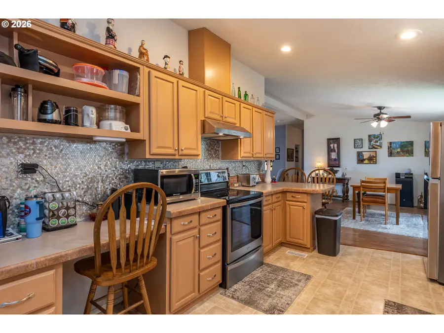 104 Angelcrest Ct, Roseburg, OR 97471 - #3