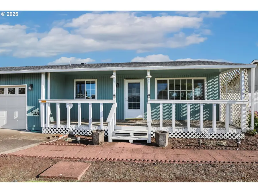 760 Gaileen Way, Harrisburg, OR 97446 - #2