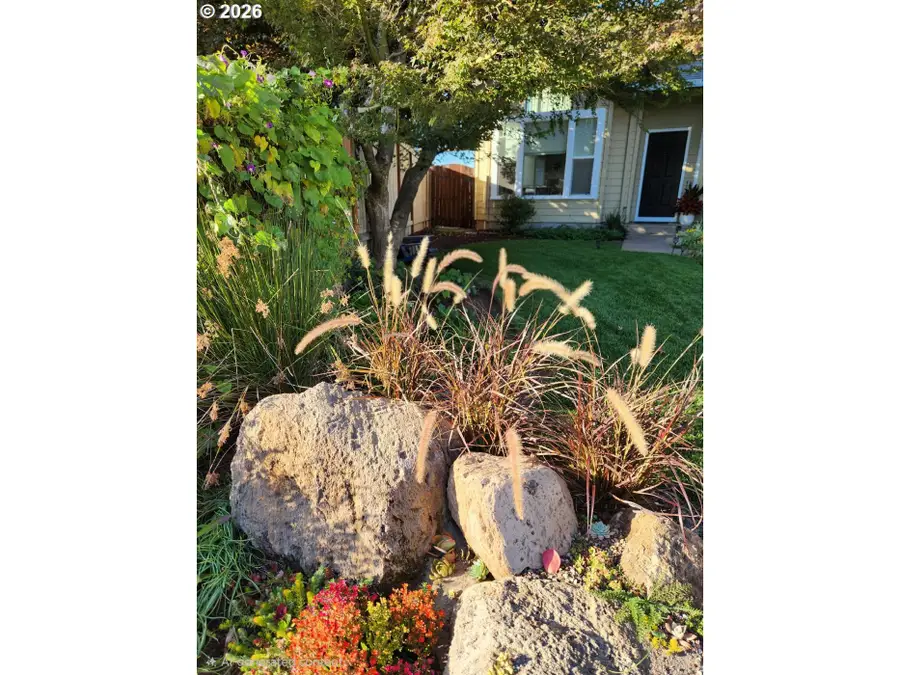 579 Sweetwater Ln, Eugene, OR 97404 - #3