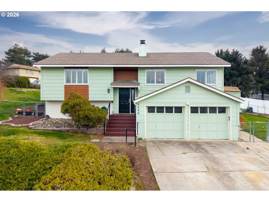 3540 Royal Crest Dr, The Dalles, OR 97058 - #2