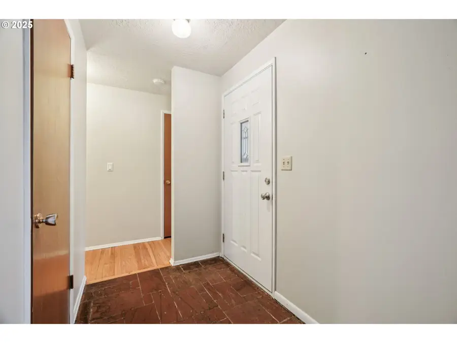 3915 N Kiska St, Portland, OR 97217 - Image #3