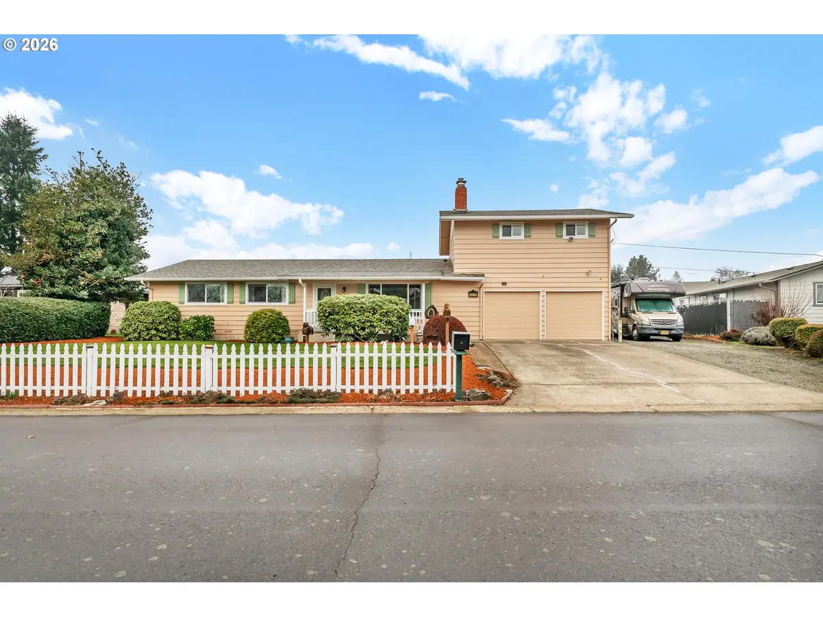 3579 Oxbow Way, Eugene, OR 97401 - Image #1