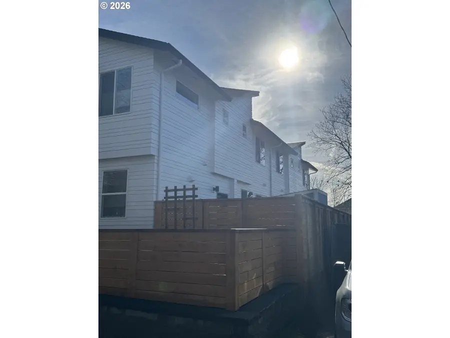 2134 SE Brooklyn St, Portland, OR 97202 - #2