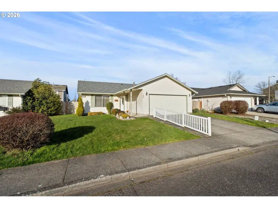 620 SE 11th St, Battle Ground, WA 98604 - #2