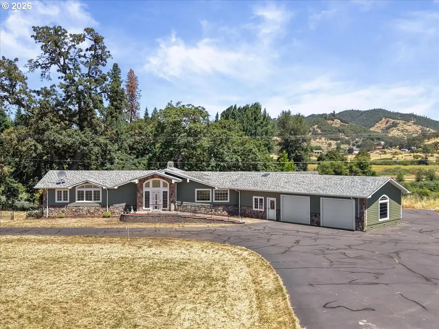 15464 Old Highway 99, Tenmile, OR 97457 - #2
