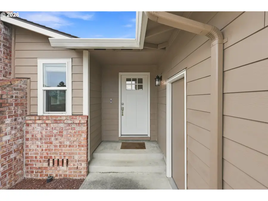 822 SW Hartley Ave, Gresham, OR 97030 - #2