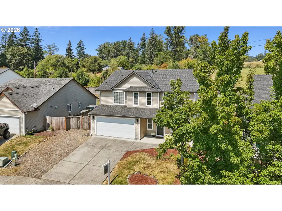 1601 E 4th Way, La Center, WA 98629 - #2