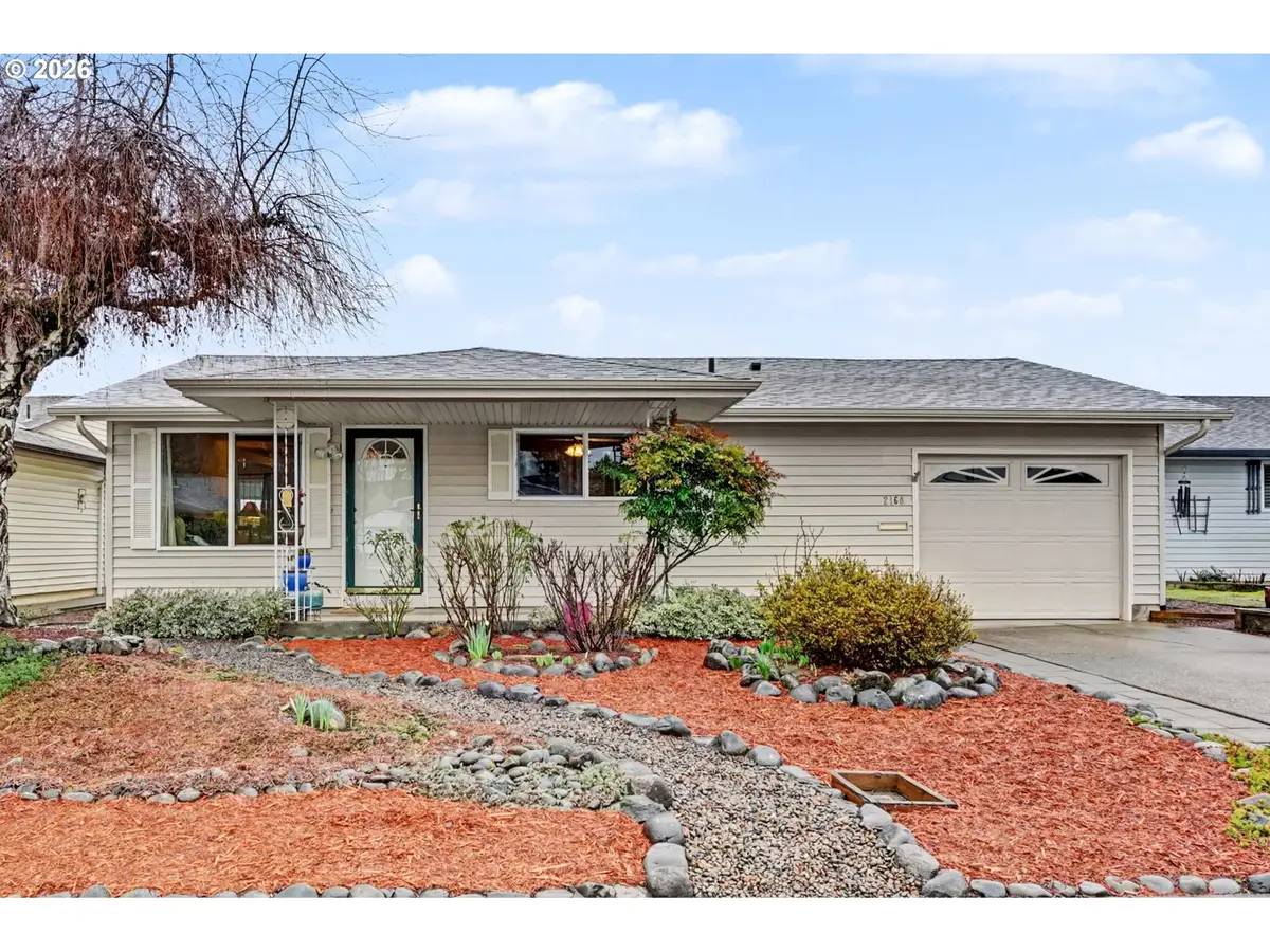 2160 Santiam Dr, Woodburn, OR 97071 - #1