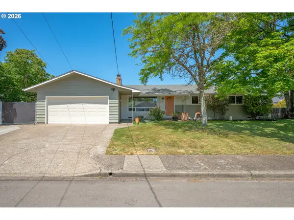 737 NE 18th St, McMinnville, OR 97128