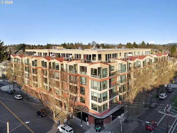 1620 NE Broadway St, Portland, OR 97232