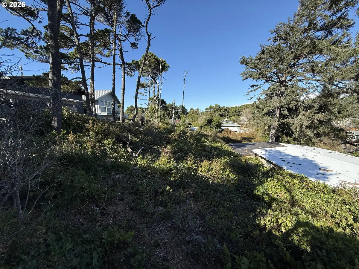 Arago St #2902, Florence, OR 97439 - #1