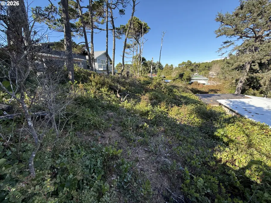 Arago St #2902, Florence, OR 97439 - #3