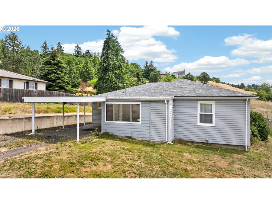 615 NE Hill St, Sheridan, OR 97378 - #3