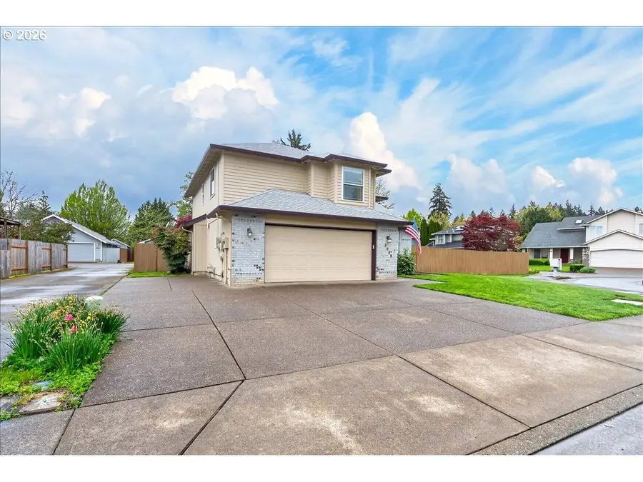 3039 NE 1st Ct, Hillsboro, OR 97124 - #3